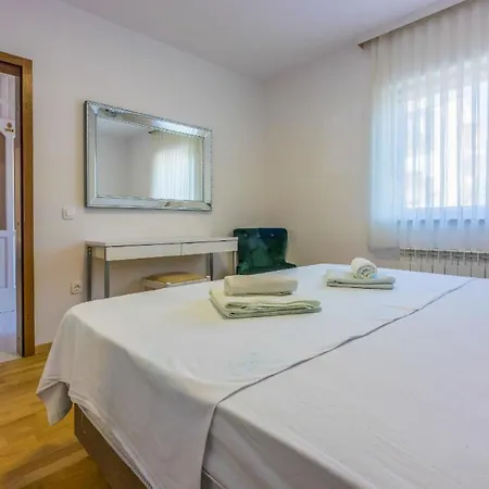 Apartman Ferienwohnung Fur 6 Personen Ca 60 Qm In Crikvenica, Kvarner Bucht Und Umgebung - B58530