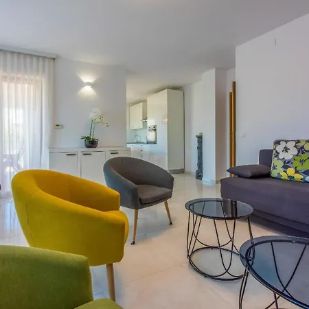 Ferienwohnung Fur 6 Personen Ca 60 Qm In Crikvenica, Kvarner Bucht Und Umgebung - B58530
