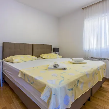 Ferienwohnung Fur 6 Personen Ca 60 Qm In Crikvenica, Kvarner Bucht Und Umgebung - B58530 Apartment *