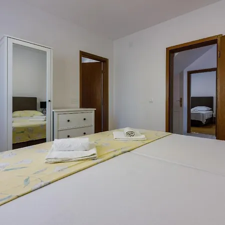 Apartment Ferienwohnung Fur 6 Personen Ca 60 Qm In Crikvenica, Kvarner Bucht Und Umgebung - B58530