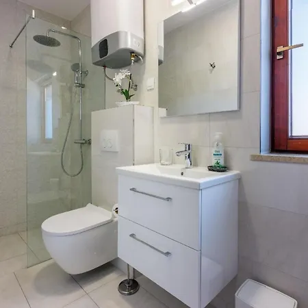 Ferienwohnung Fur 6 Personen Ca 60 Qm In Crikvenica, Kvarner Bucht Und Umgebung - B58530 *